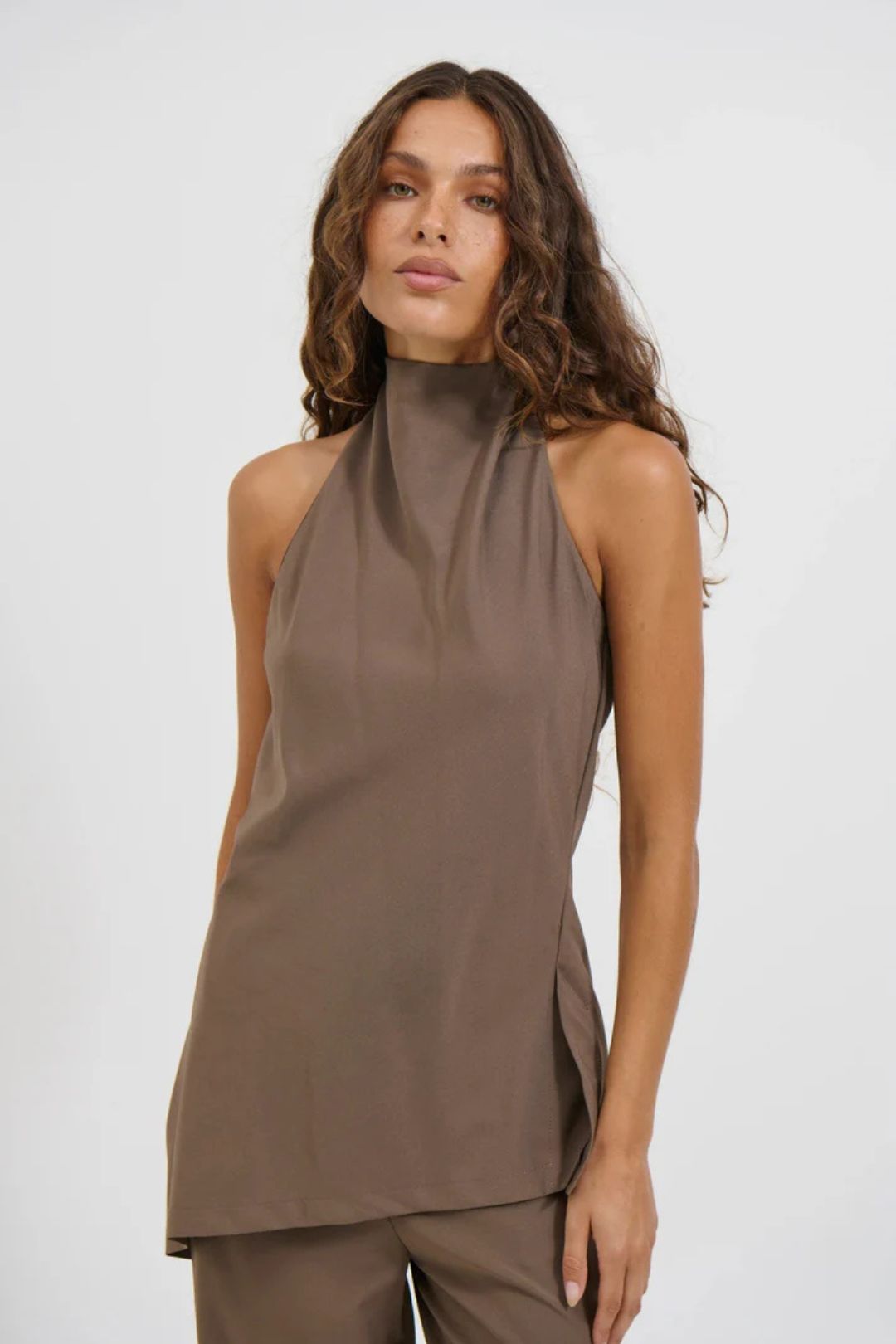 Conjunto Elegante Asimétrico