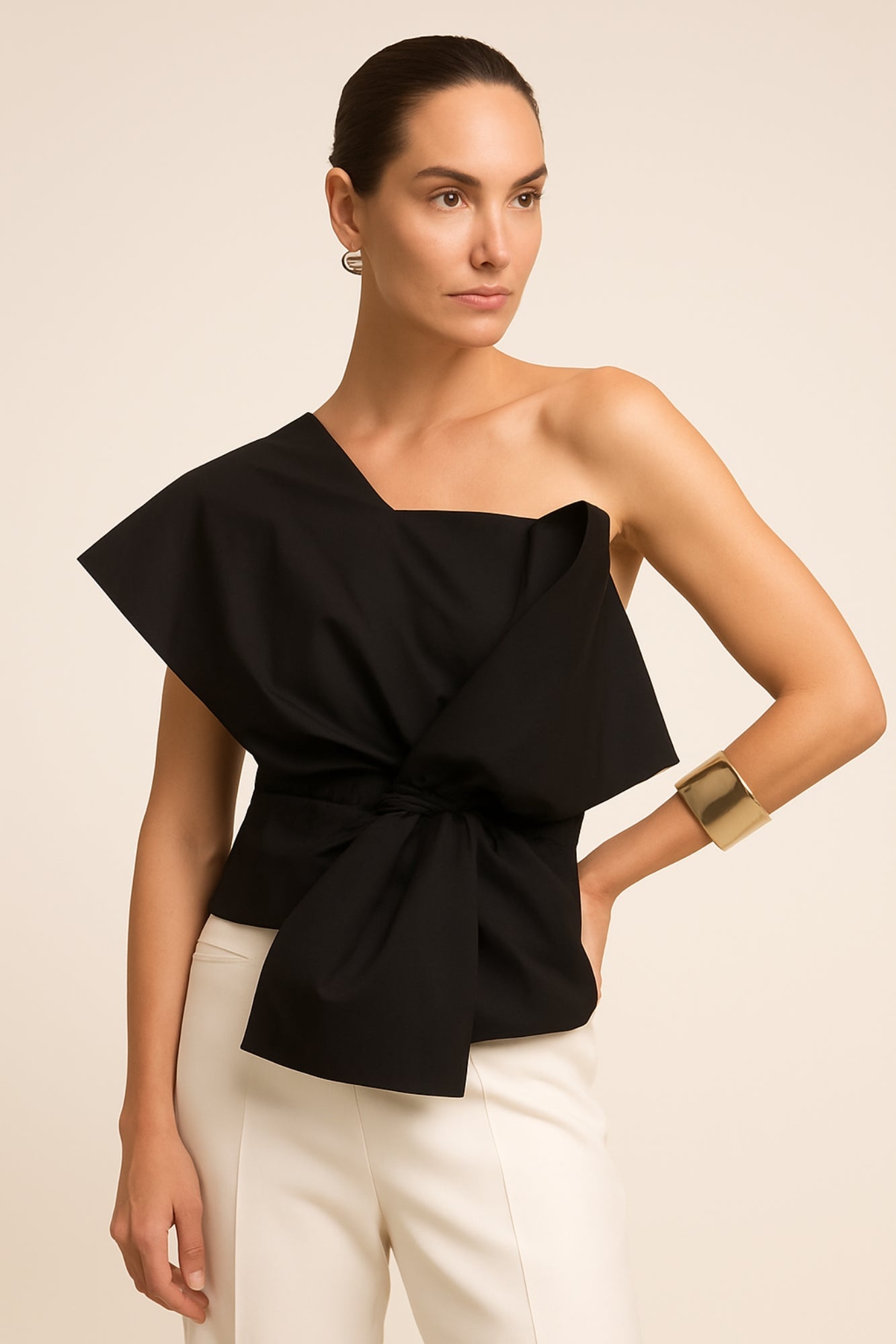 Blusa Elegante con Lazo