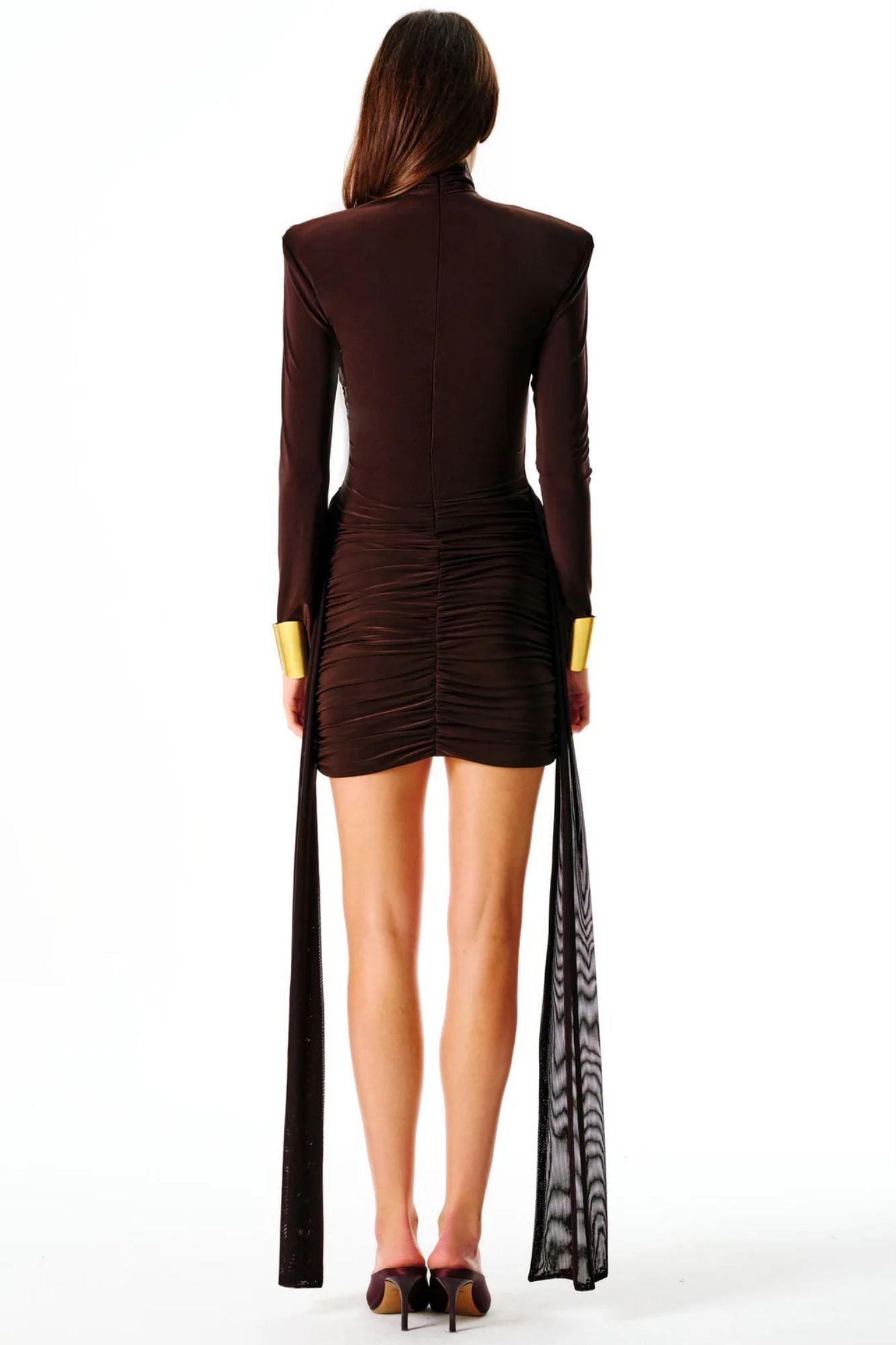 Vestido Corto Cuello Alto Elegante