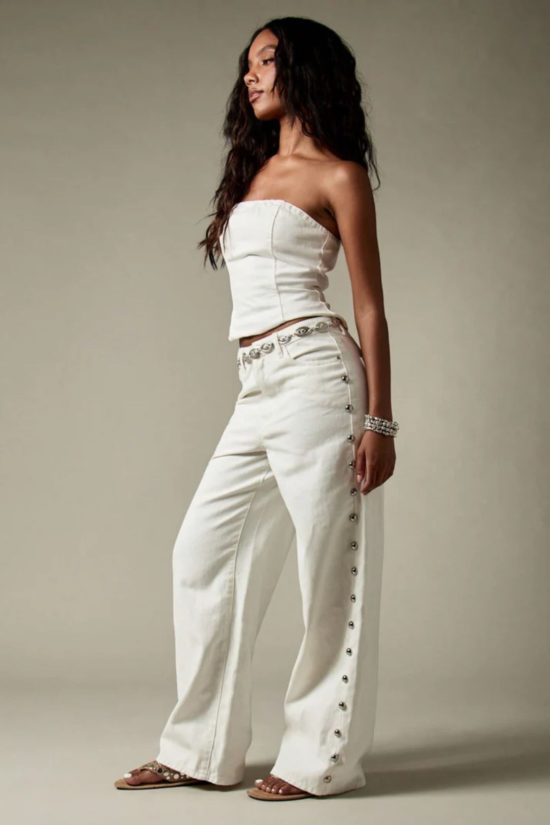 Pantalones Vaqueros con Tachuelas