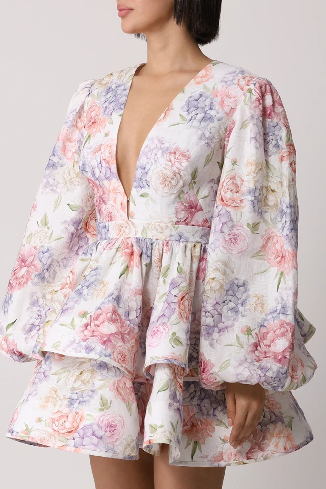 Vestido Corto Floral de Fiesta