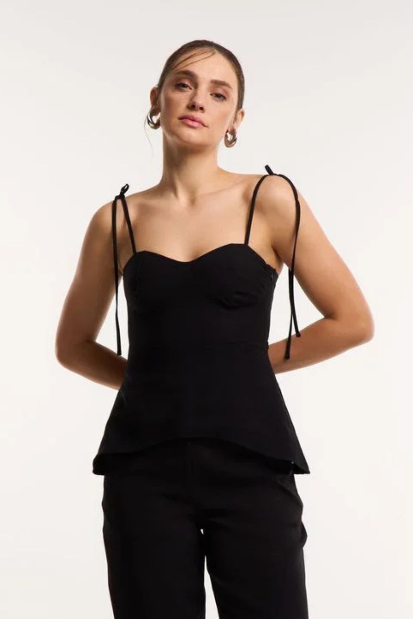 Blusa Asimétrica Tirantes Finos