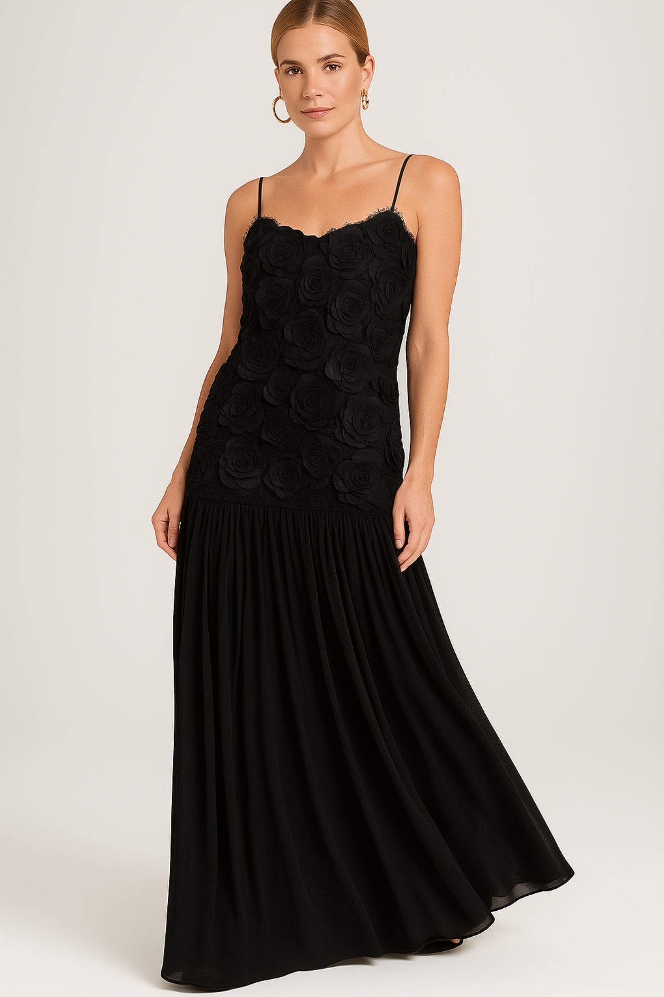 Vestido Largo con Bordados Florales