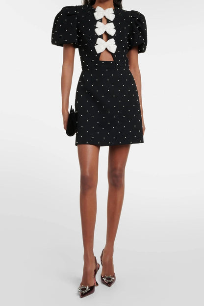 Vestido Corto con Mangas Abullenadas