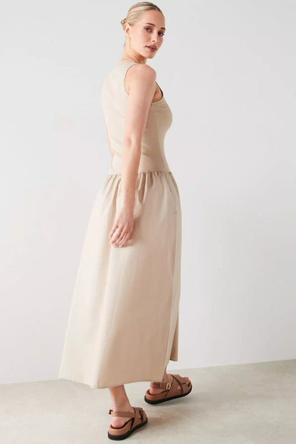 Vestido Midi Casual