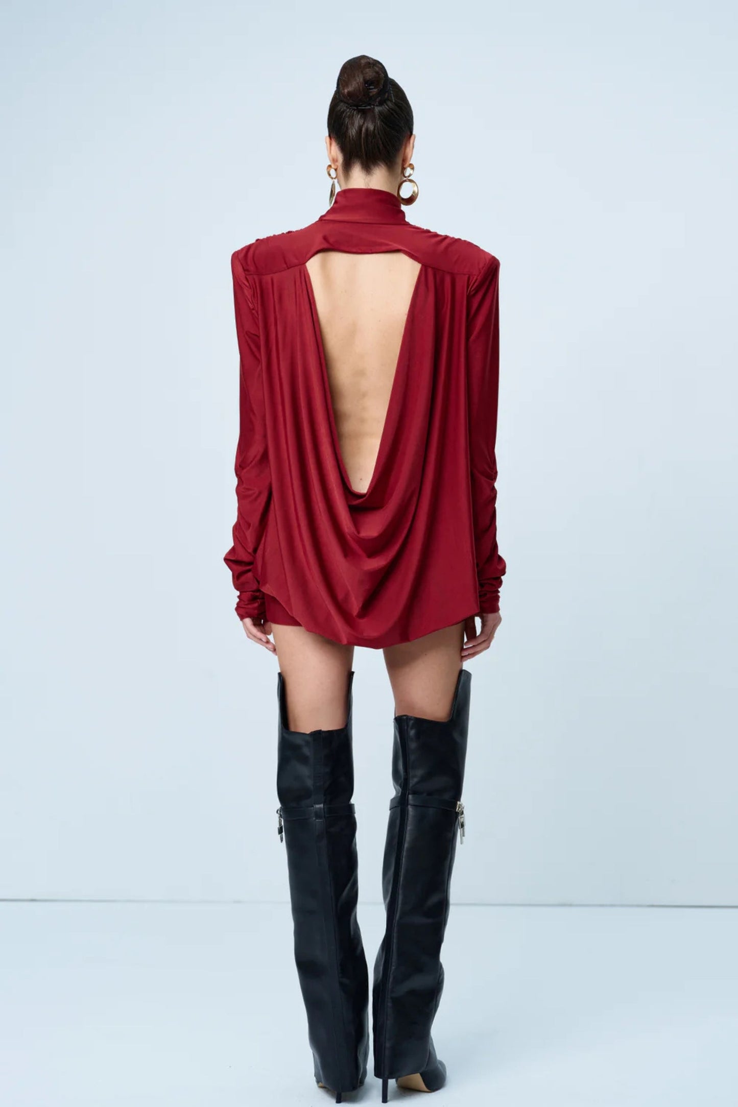 Vestido Curto Manga Larga